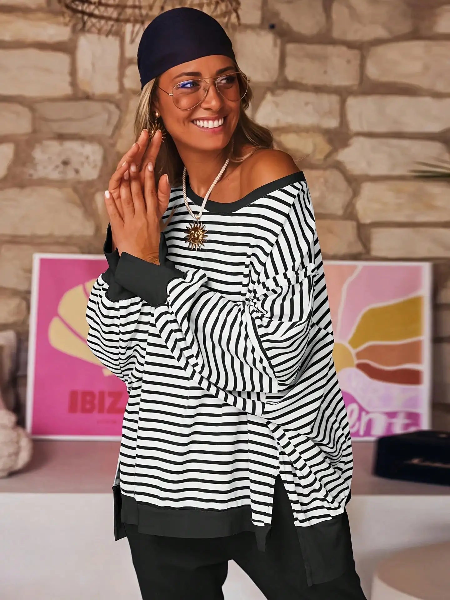 Women Long Sleeve Casual Top Striped Crew Neck Loose Fit Pullover Side Slits Polyester